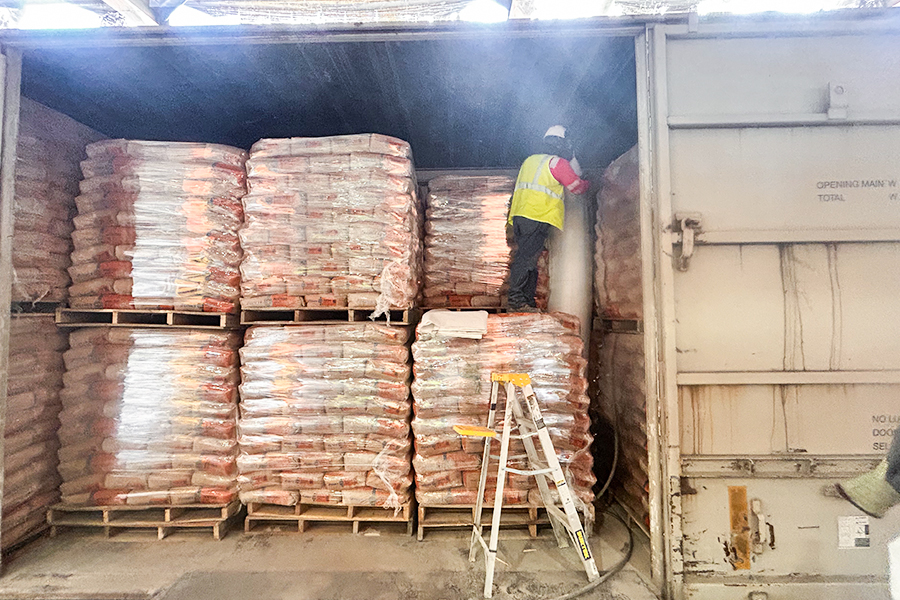 Customized Inflatable Bag Solutions for Rail Transport for a Leading North American Cement Company – From Standard Products to Scenario-Based Innovation